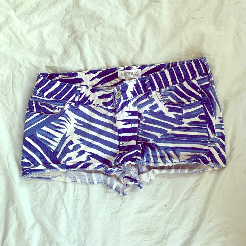Empress short shorts
